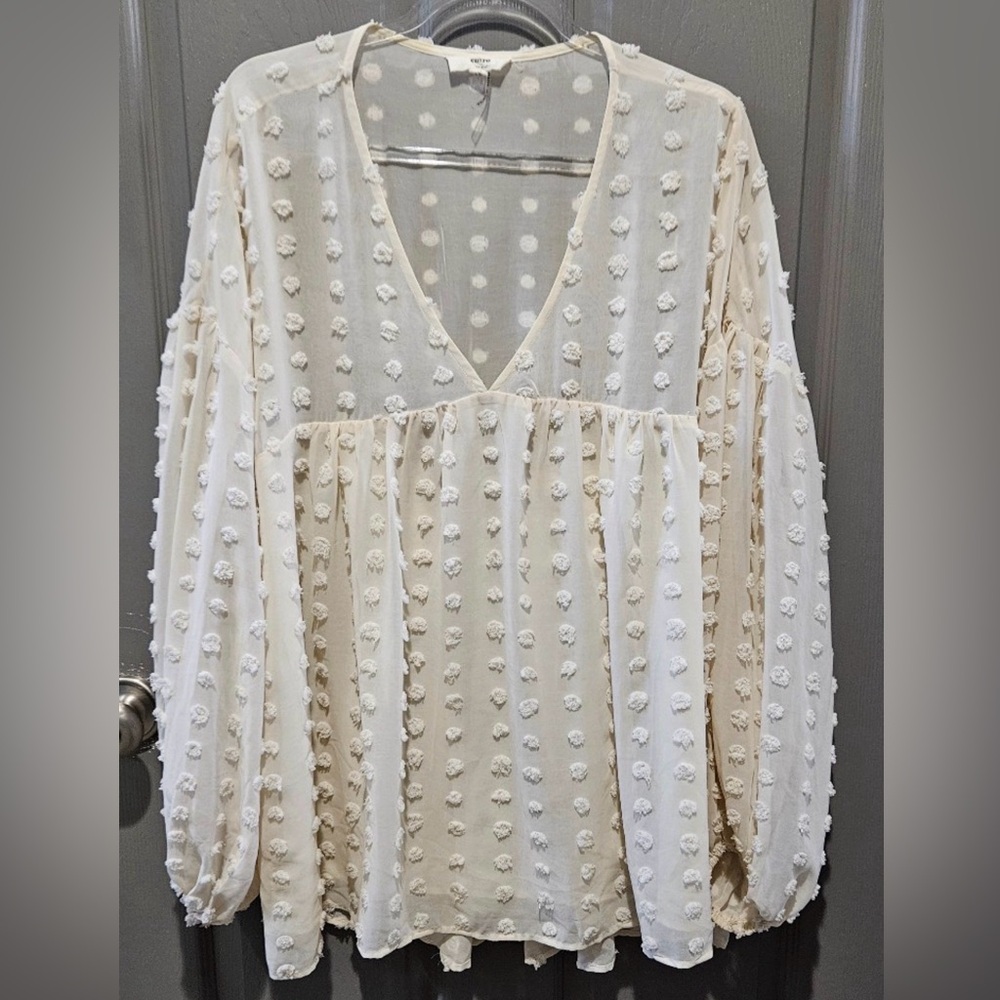 EUC Anthropologie Entro Polka dot Cream  Women's Top